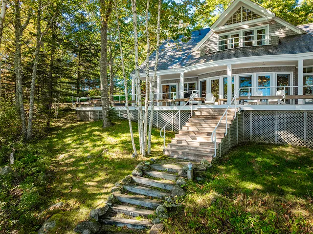 $2,395,000 | 394 Hathorne Point Road, Cushing, ME 04563