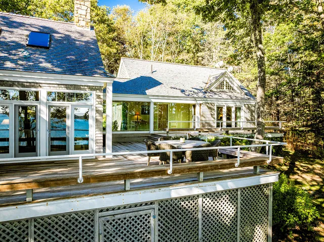 $2,395,000 | 394 Hathorne Point Road, Cushing, ME 04563