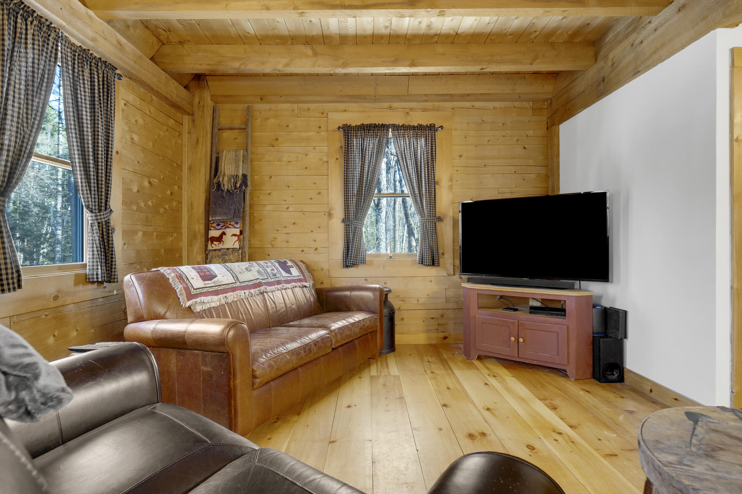 254 Fogg Road Harrison, ME 04040 - Photo 18 of 77 Living Room