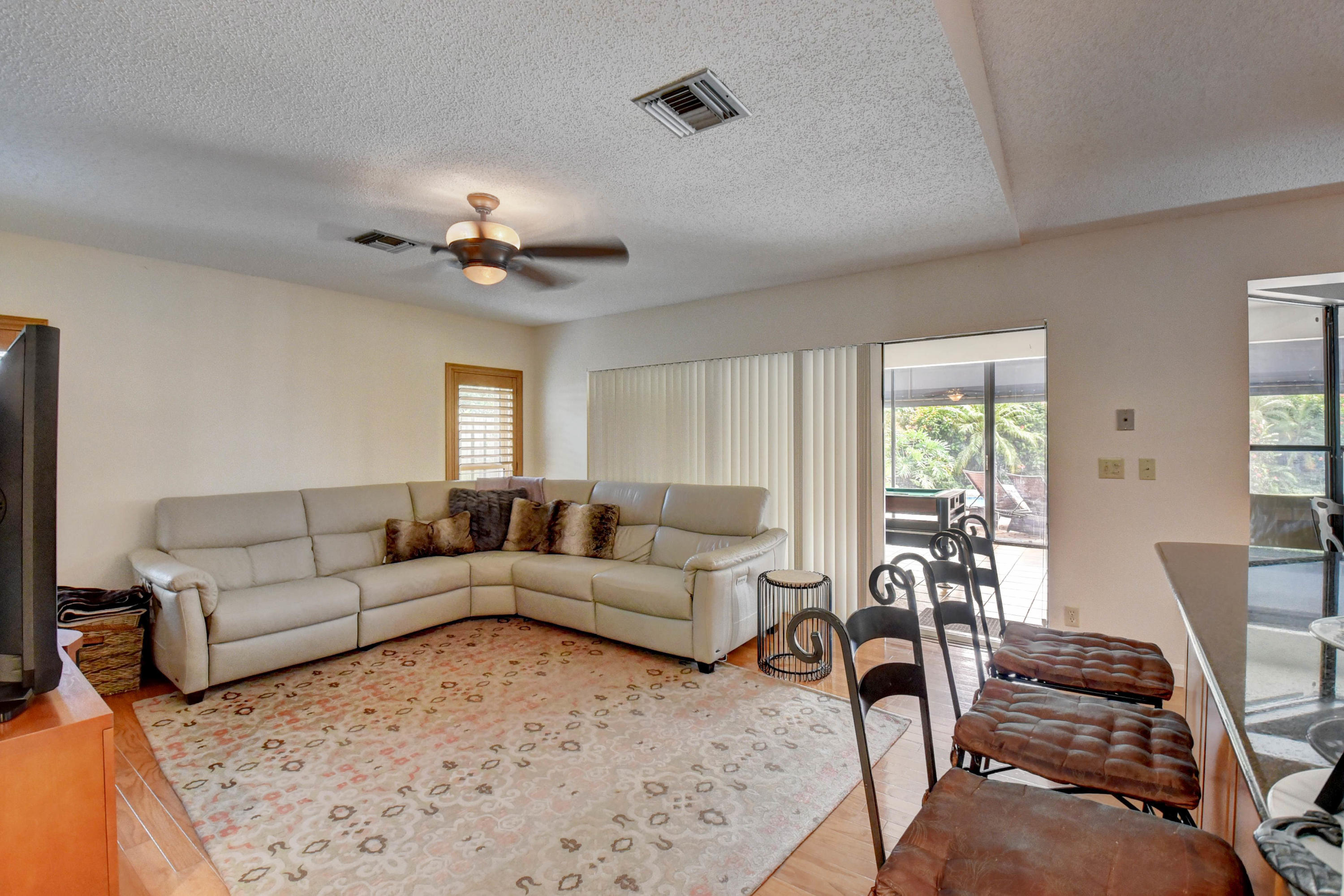 5211 Deerhurst Crescent Circle Boca Raton, FL 33486 - Photo 14 of 56 14