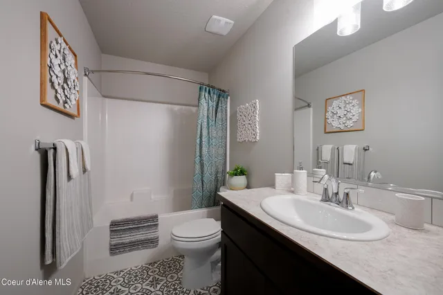 $662,500 | 14920 North Liane Lane, Rathdrum, ID 83858