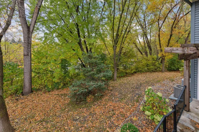 $269,950 | 15625 24th Avenue North, Unit E, Plymouth, MN 55447