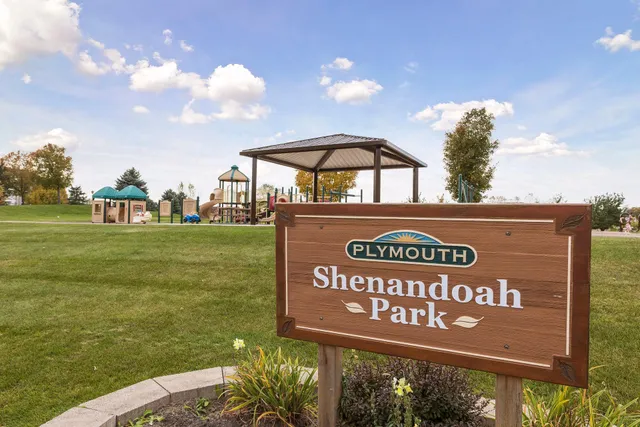 $269,950 | 15625 24th Avenue North, Unit E, Plymouth, MN 55447