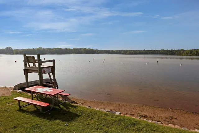 $269,950 | 15625 24th Avenue North, Unit E, Plymouth, MN 55447