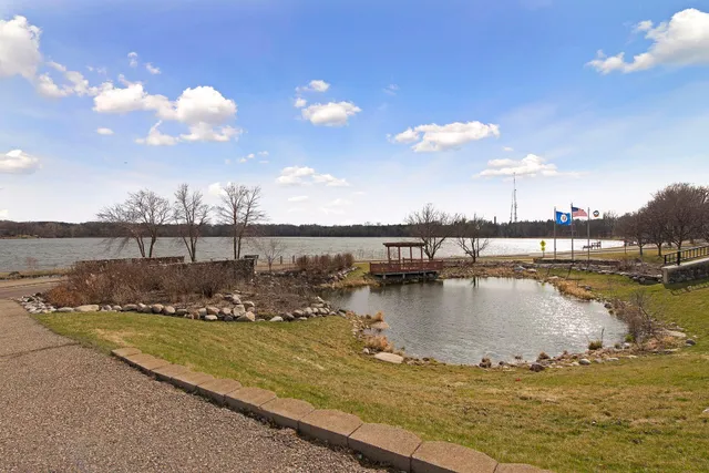 $269,950 | 15625 24th Avenue North, Unit E, Plymouth, MN 55447