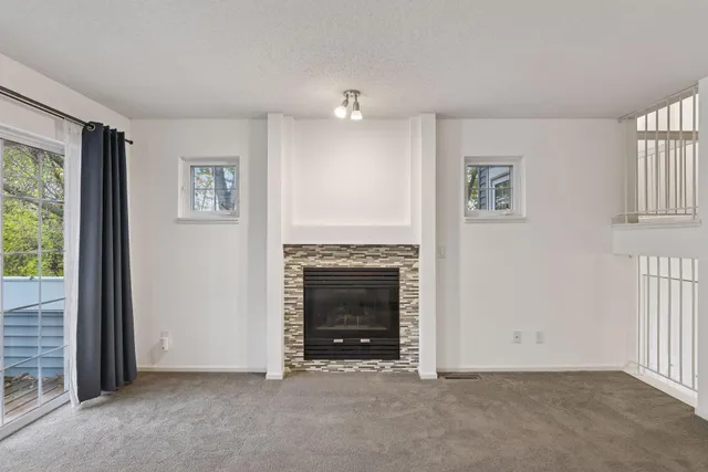 $269,950 | 15625 24th Avenue North, Unit E, Plymouth, MN 55447