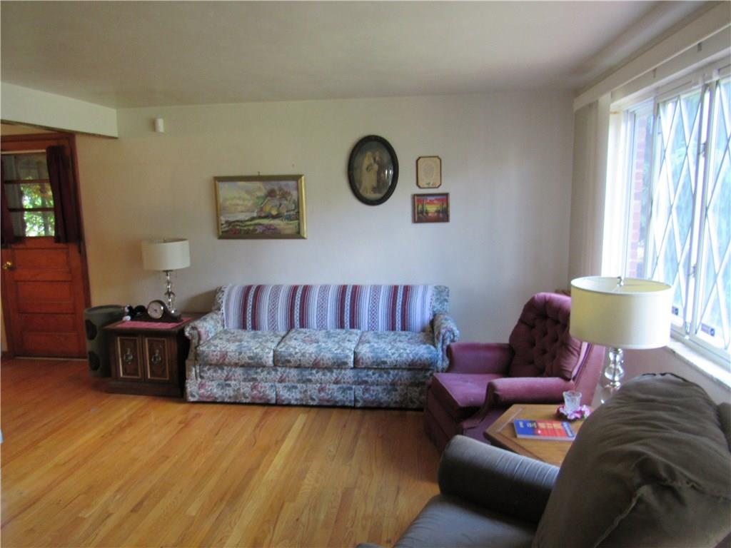 2599 Hi Ridge Drive Irwin, PA 15642 - Photo 5 of 16