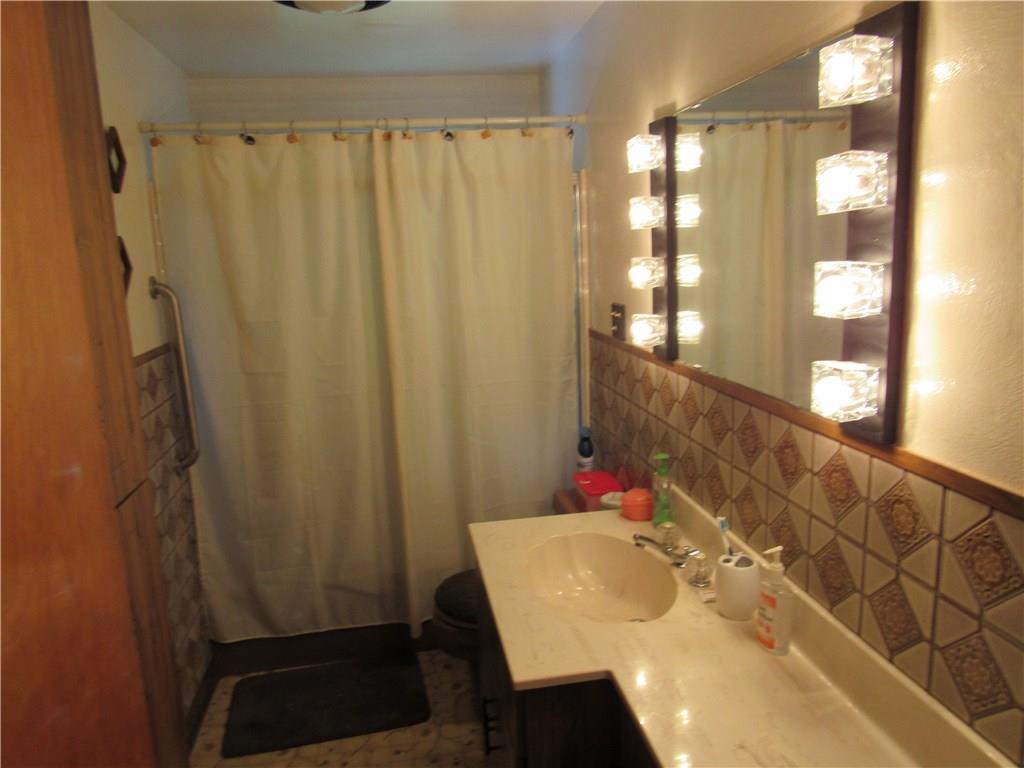 2599 Hi Ridge Drive Irwin, PA 15642 - Photo 8 of 16
