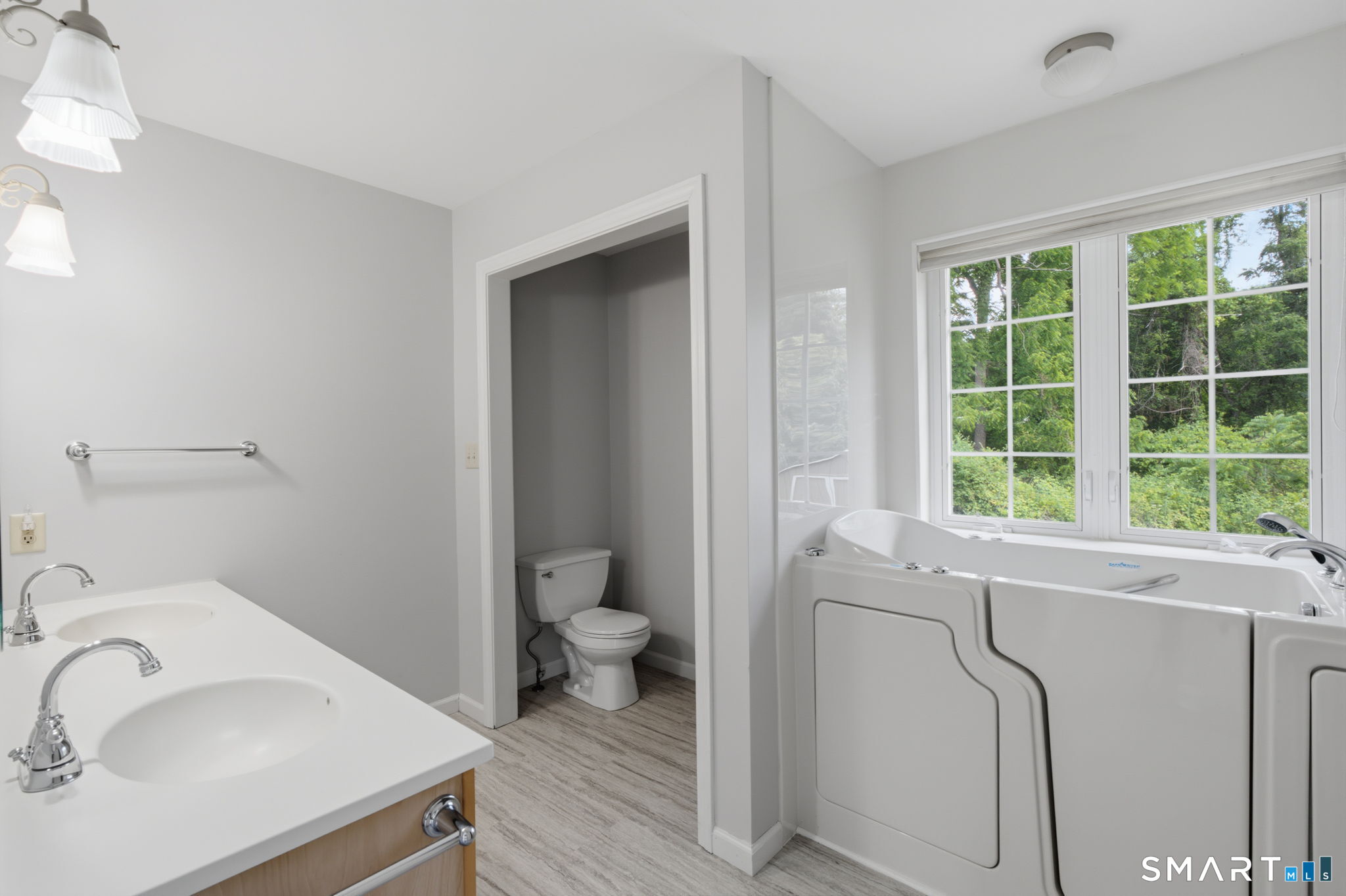 50 Hoskins Road Bloomfield, CT 06002 - Photo 27 of 39