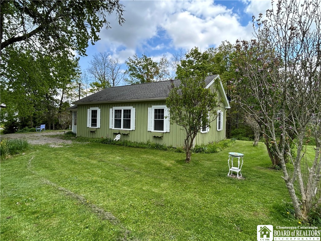 6 Water Street Hanover, NY 14062 - Photo 4 of 36