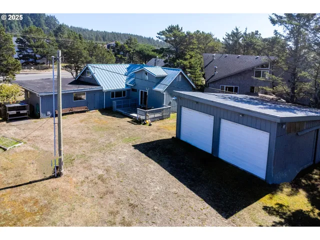 $755,000 | 33520 Cape Kiwanda Drive, Pacific City, OR 97135
