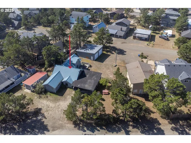 $755,000 | 33520 Cape Kiwanda Drive, Pacific City, OR 97135