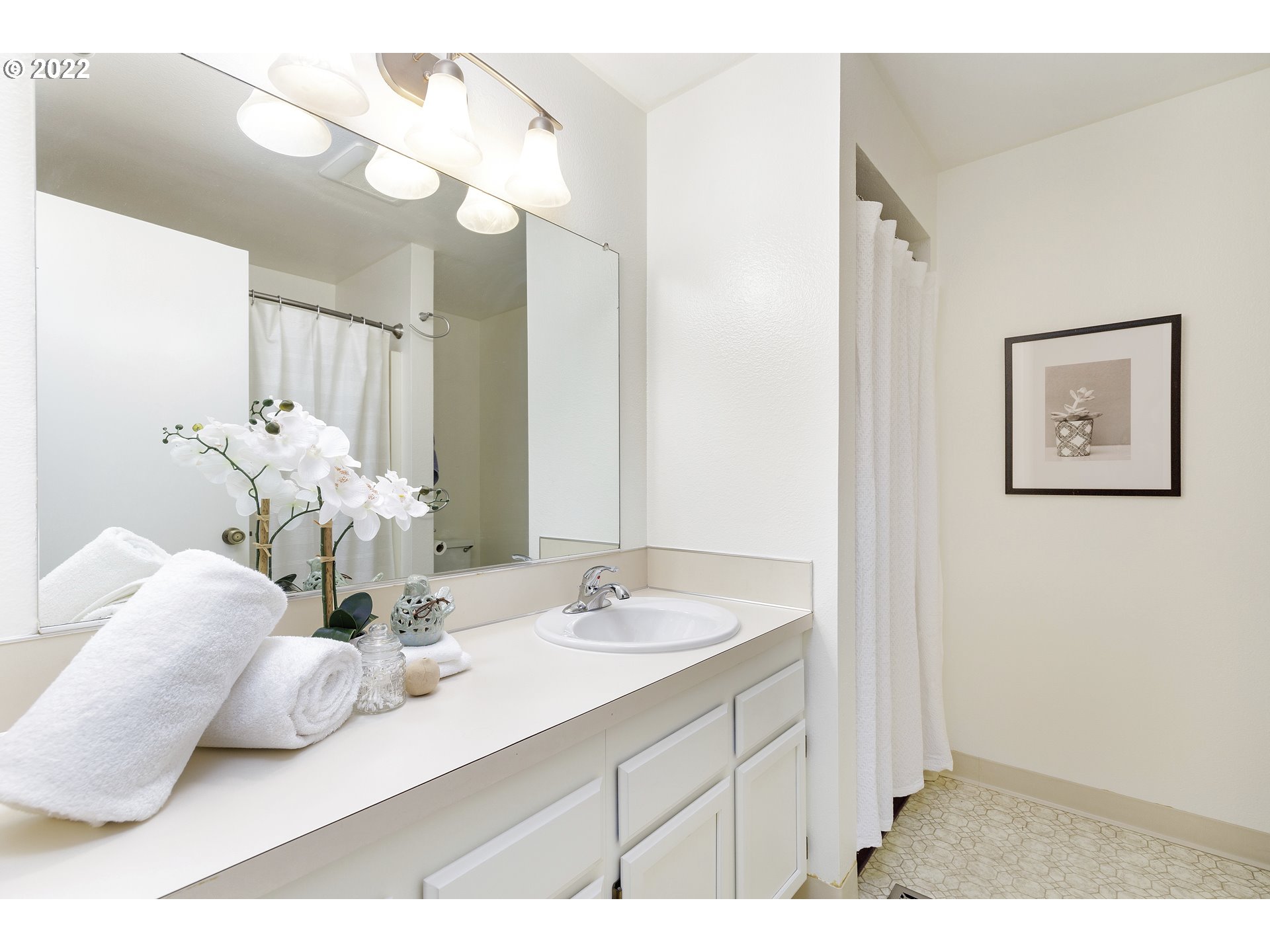 4880 Southwest Scholls Ferry Road, Unit 27 Portland, OR 97225 - Photo 18 of 28 Gallery Image 18