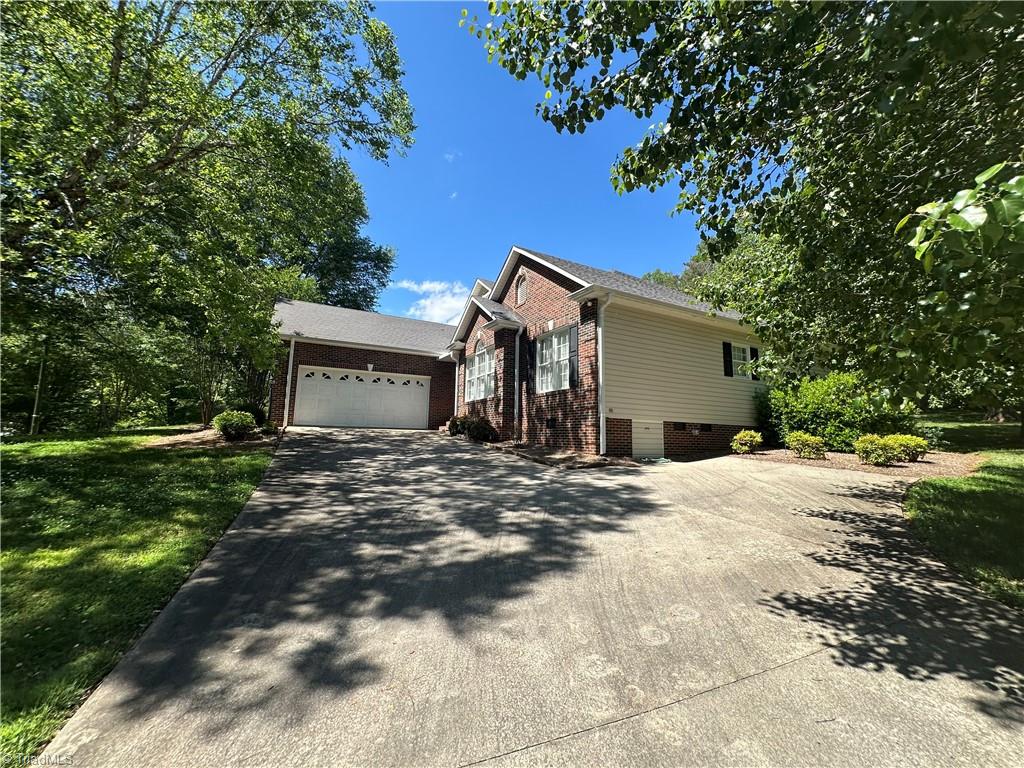 136 Valleybrook Drive Elkin, NC 28621 - Photo 12 of 44