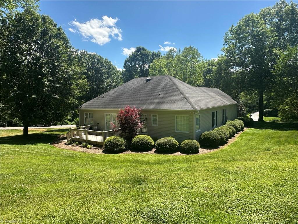 136 Valleybrook Drive Elkin, NC 28621 - Photo 5 of 44