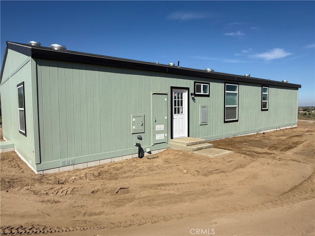 4975 Cambria Road Phelan, CA 92371 - Photo 4 of 12