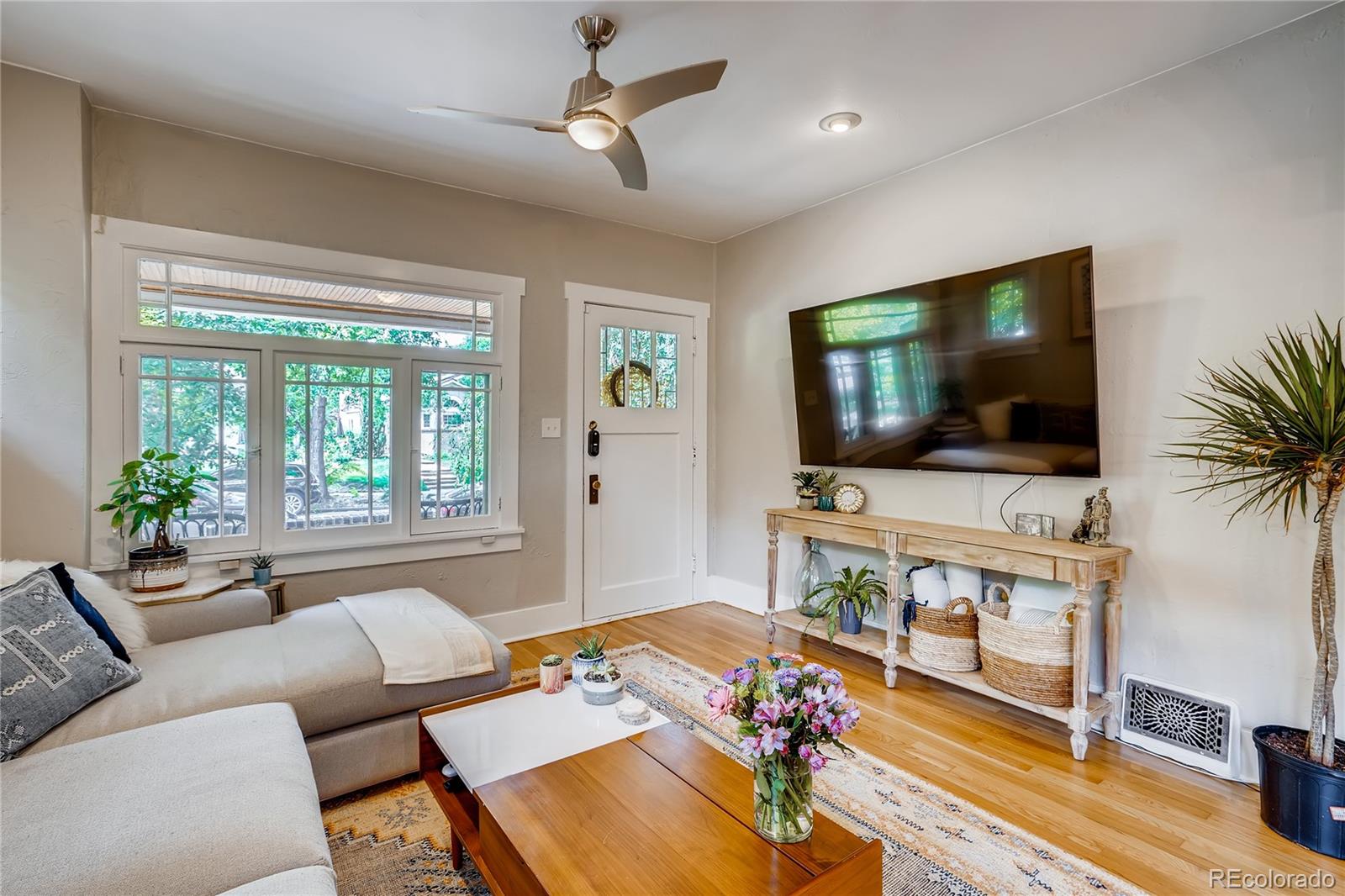 1024 Cook Street Denver, CO 80206 - Photo 7 of 32