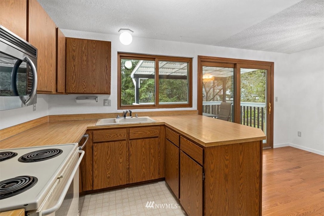 16822 23rd Avenue Southeast Bothell, WA 98012 - Photo 11 of 27 Gallery Image 11