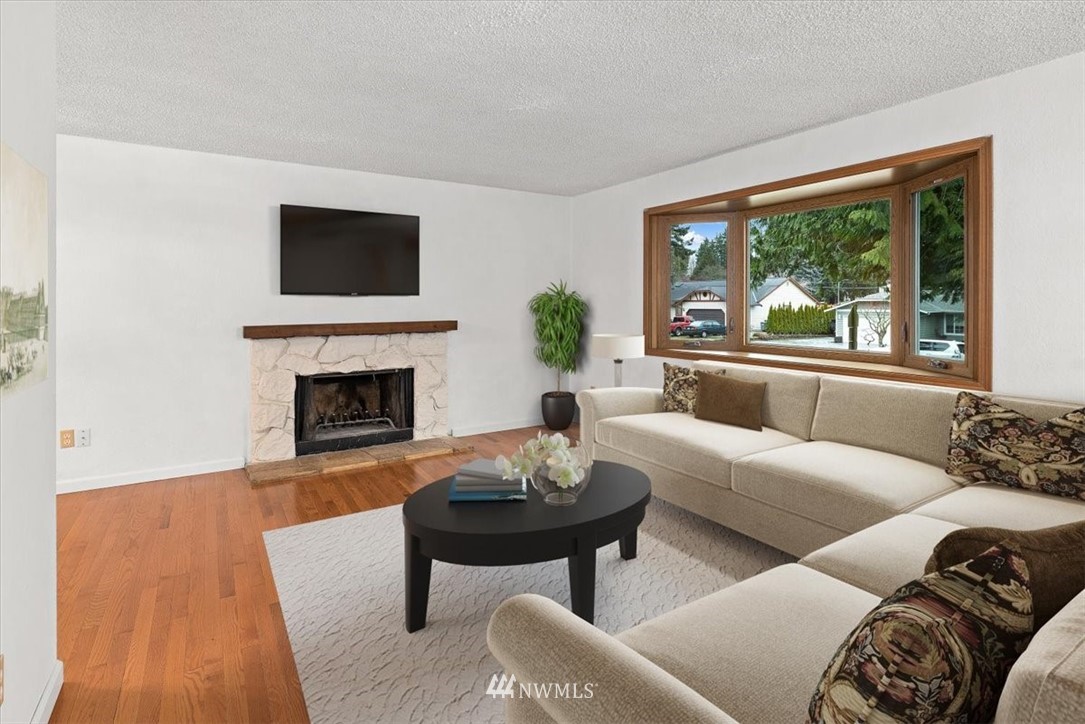 16822 23rd Avenue Southeast Bothell, WA 98012 - Photo 4 of 27 Gallery Image 4
