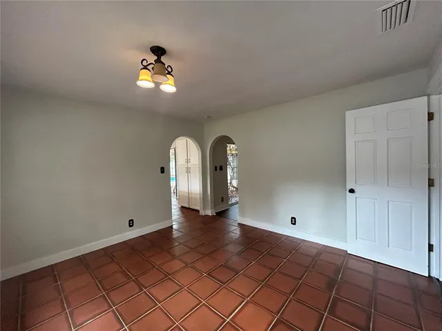 $3,200 | 3322 Northwest 39th Terrace, Gainesville, FL 32606