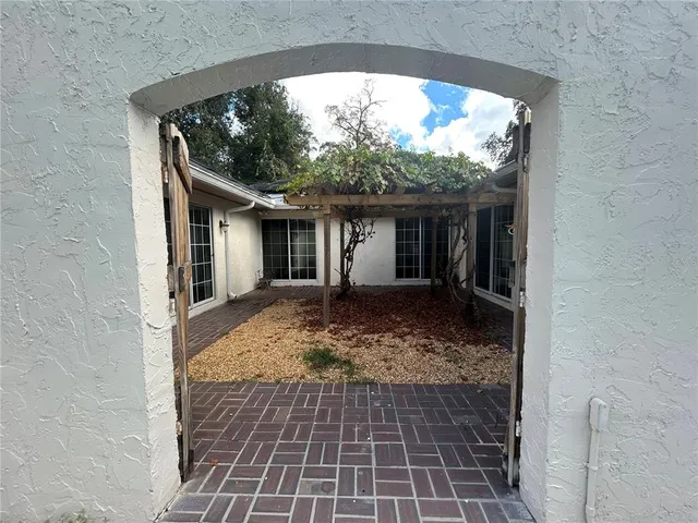 $3,200 | 3322 Northwest 39th Terrace, Gainesville, FL 32606