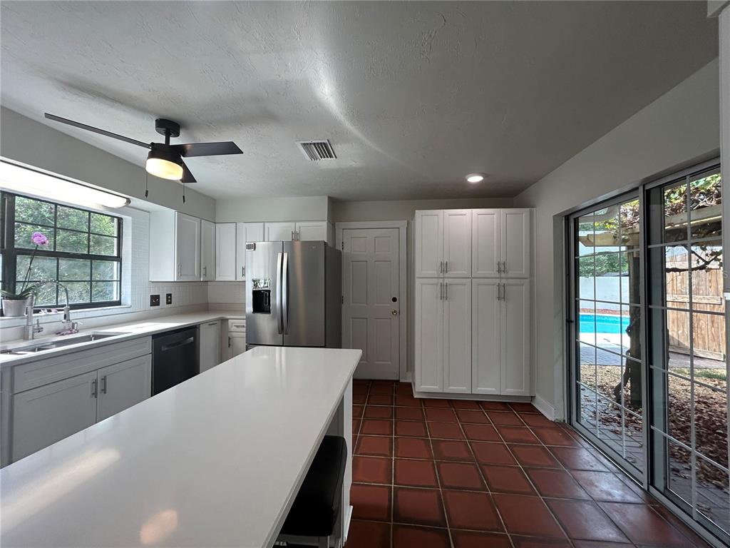 3322 Northwest 39th Terrace Gainesville, FL 32606 - Photo 3 of 36