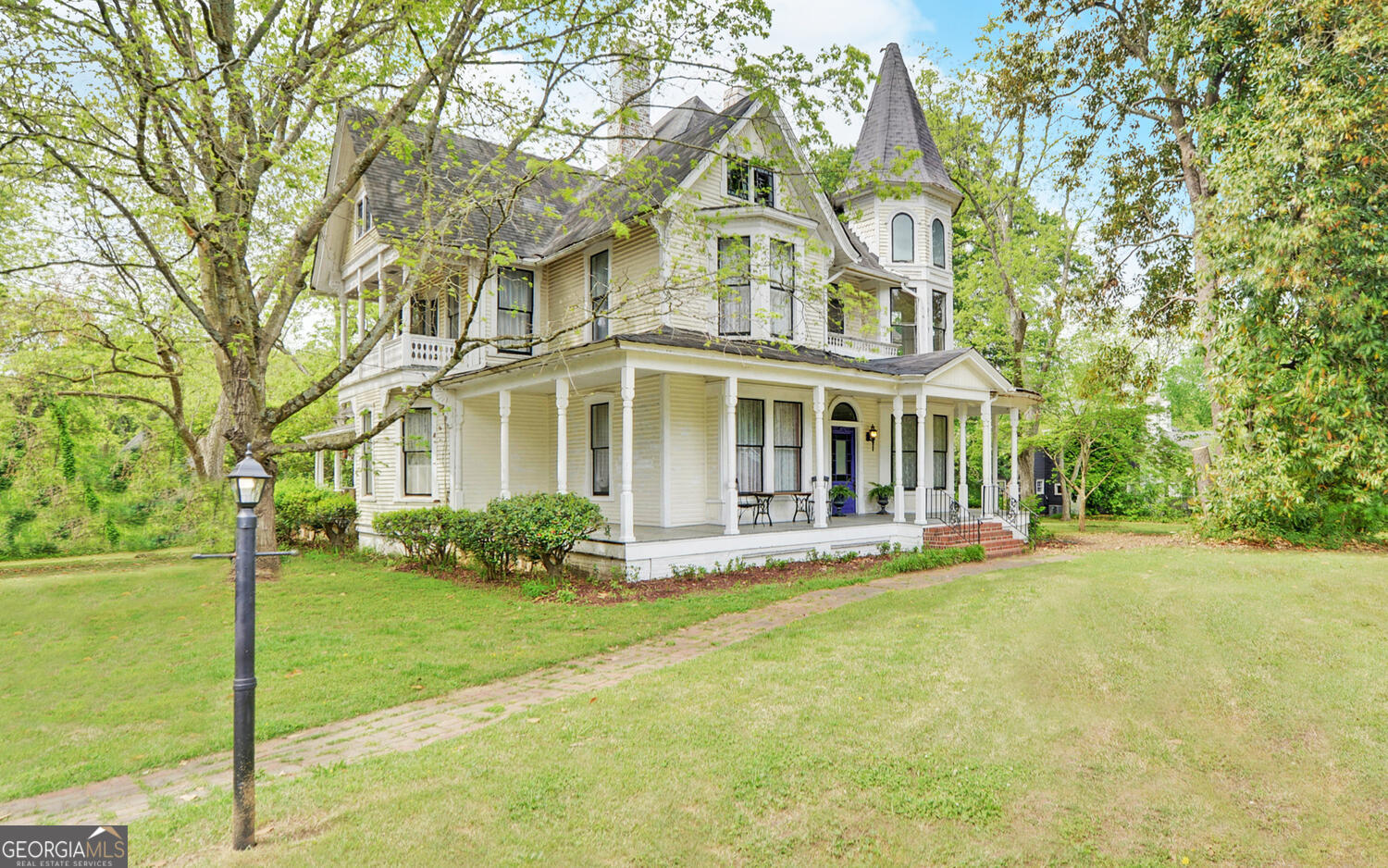 252 Benson Street Hartwell, GA 30643 - Photo 2 of 54