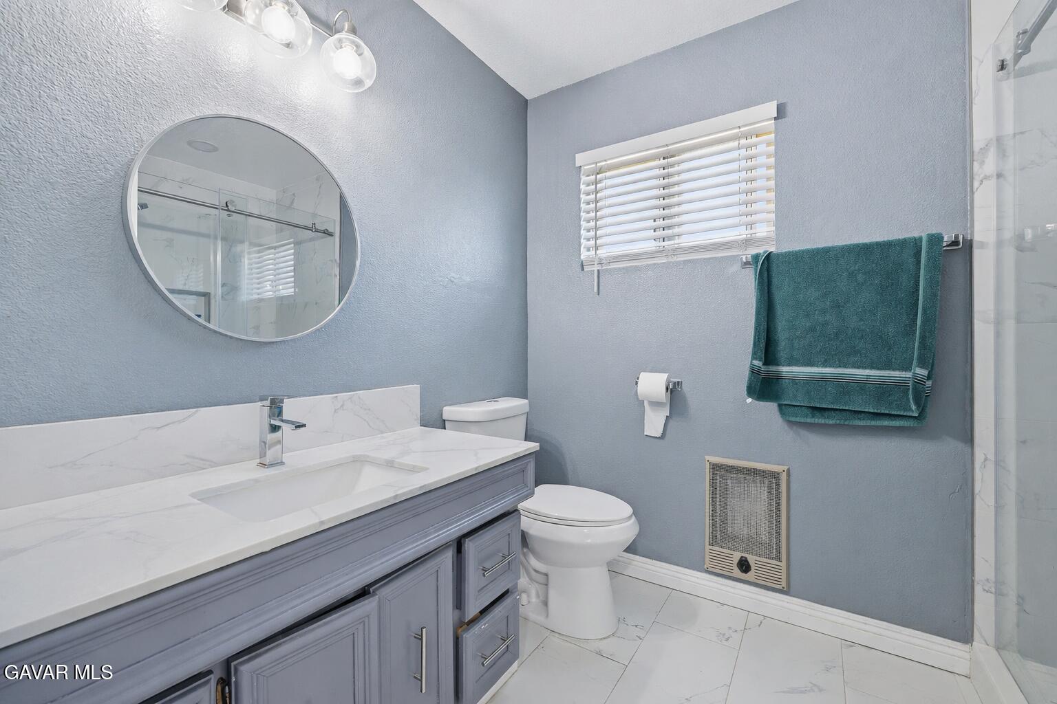 1032 South Farragut Street Ridgecrest, CA 93555 - Photo 17 of 22 Modernbathroomwithtealaccents