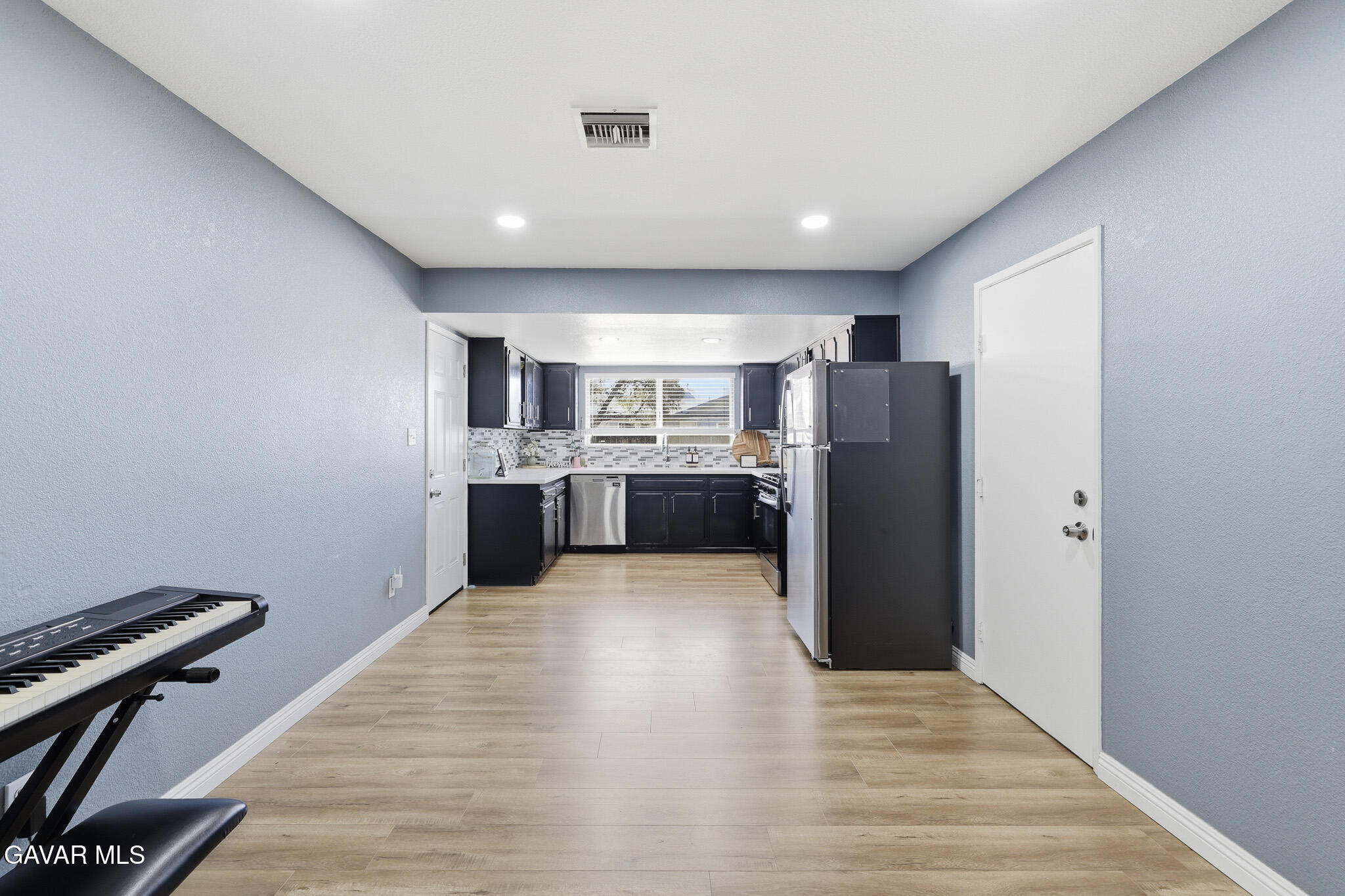 1032 South Farragut Street Ridgecrest, CA 93555 - Photo 10 of 22 _AR59962