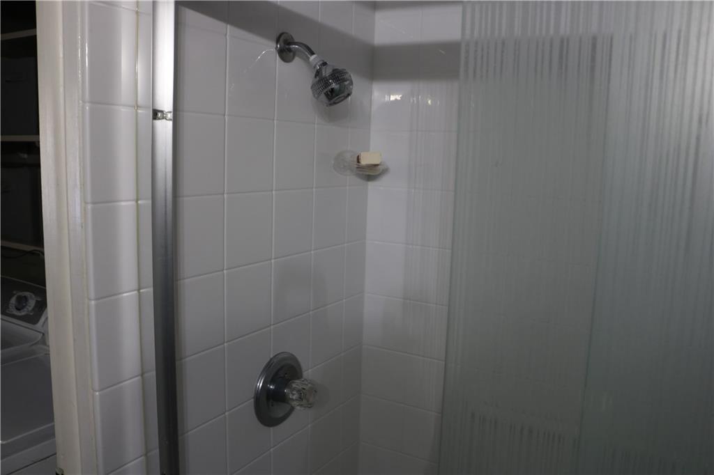 2215 Tamarack Road Anderson, IN 46011 - Photo 11 of 18 Gallery Image 11