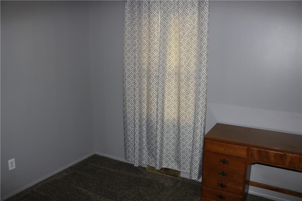 2215 Tamarack Road Anderson, IN 46011 - Photo 9 of 18 Gallery Image 9