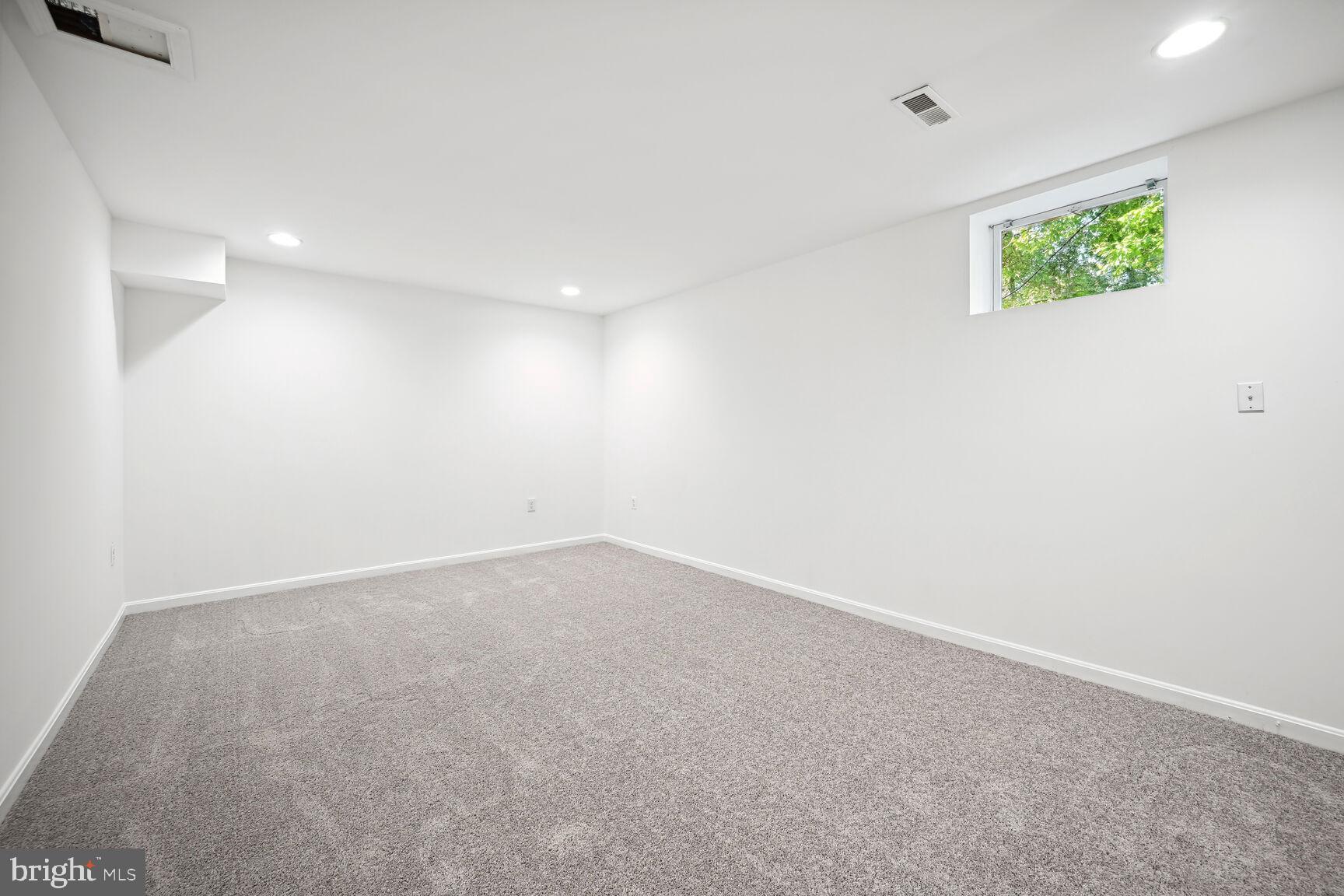 7232 Greentree Road Bethesda, MD 20817 - Photo 22 of 28