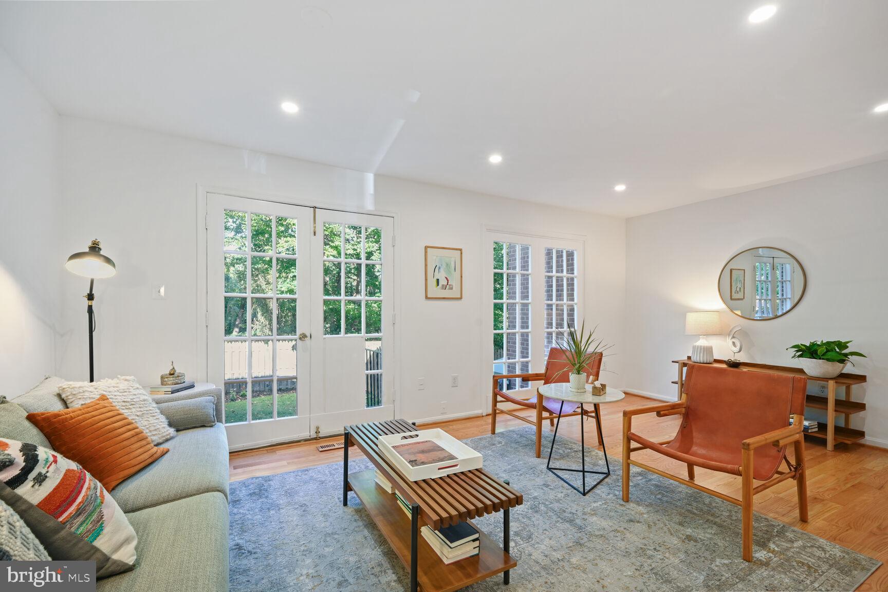 7232 Greentree Road Bethesda, MD 20817 - Photo 6 of 28