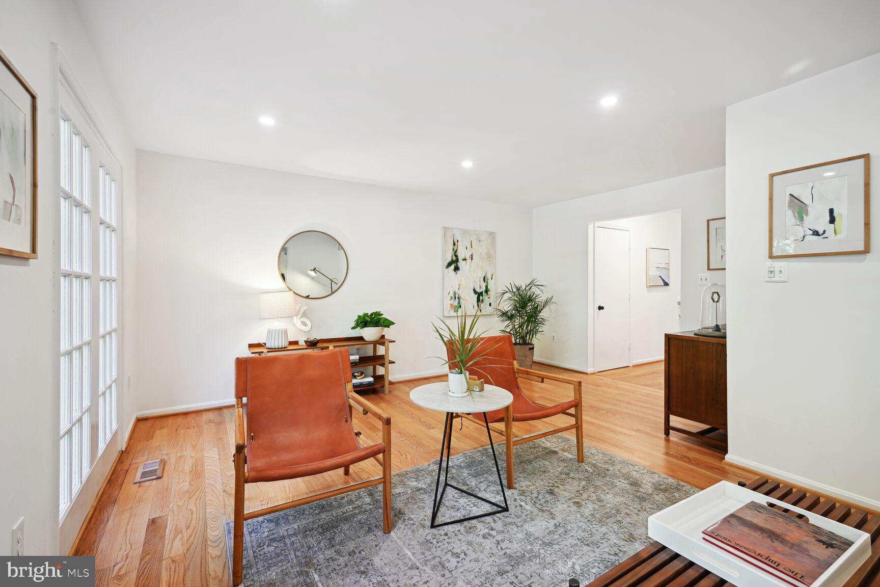 7232 Greentree Road Bethesda, MD 20817 - Photo 7 of 28