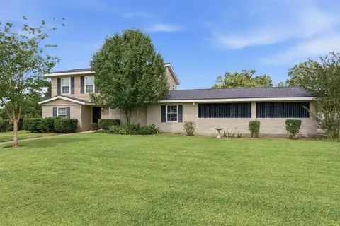 $289,000 | 4000 Brinlee Street, Lake Charles, LA 70605
