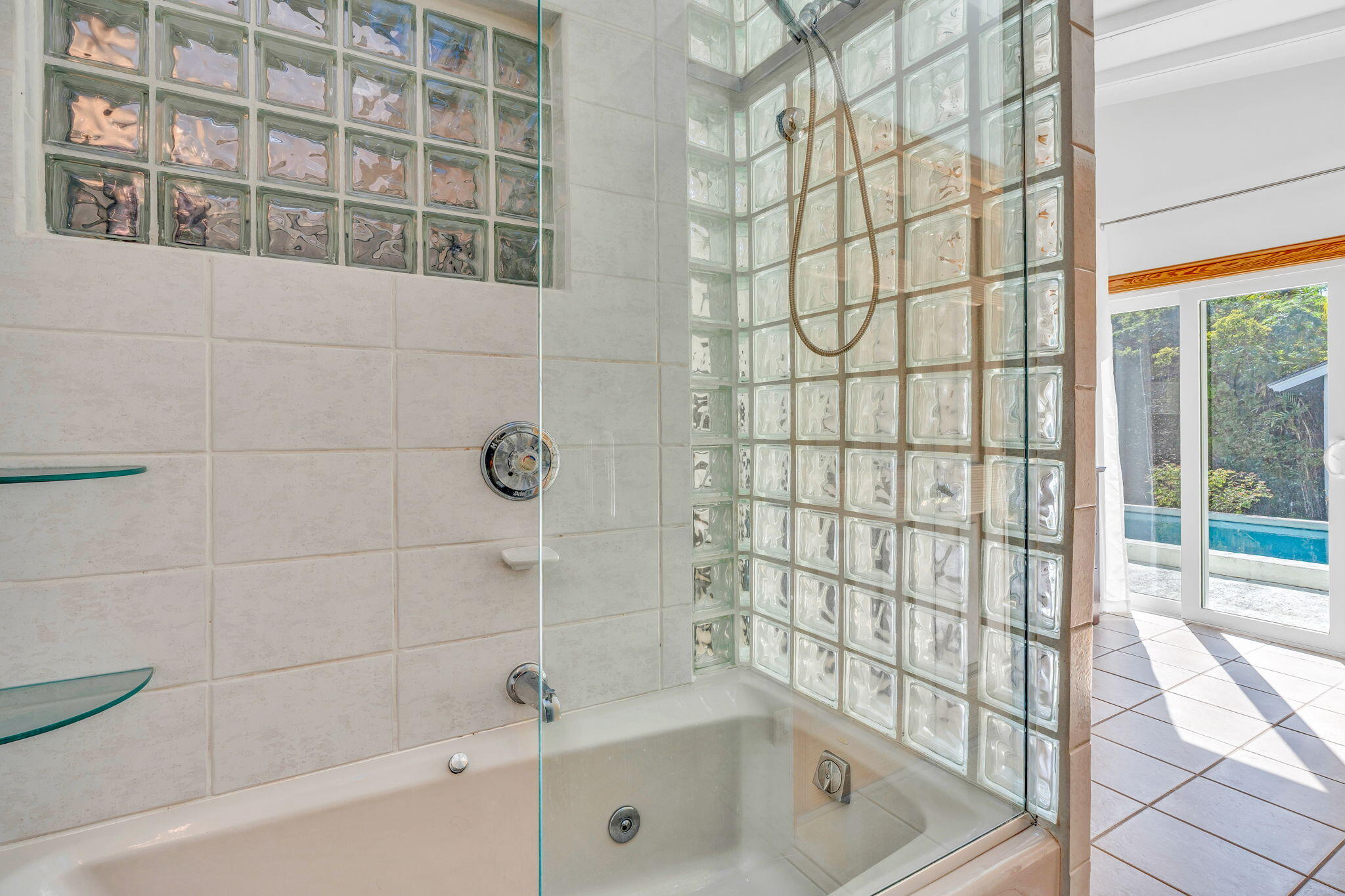 2524 Patterson Avenue Key West, FL 33040 - Photo 14 of 36 En Suite Bath