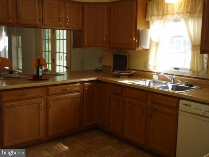 10409 Gorman Road Laurel, MD 20723 - Photo 1 of 28 Kitchen