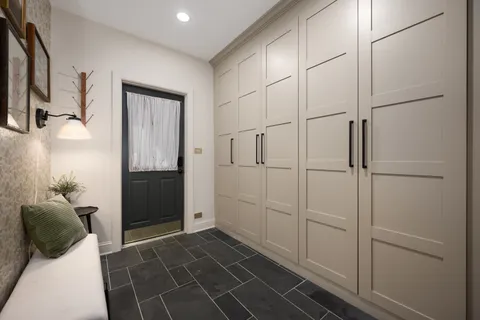$999,000 | 6529 North Ponchartrain Boulevard, Chicago, IL 60646