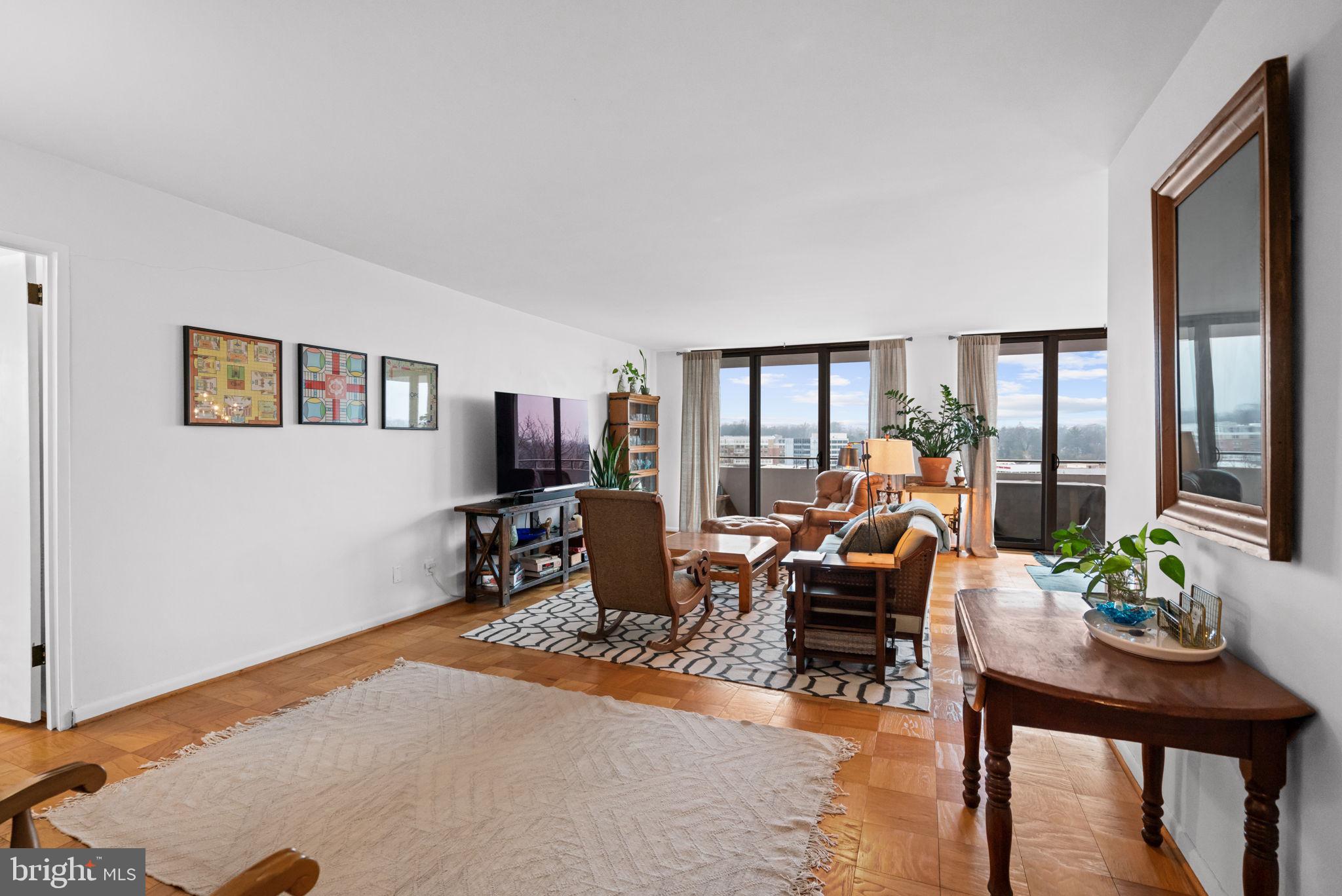 5101 River Road, Unit 901 Bethesda, MD 20816 - Photo 2 of 32