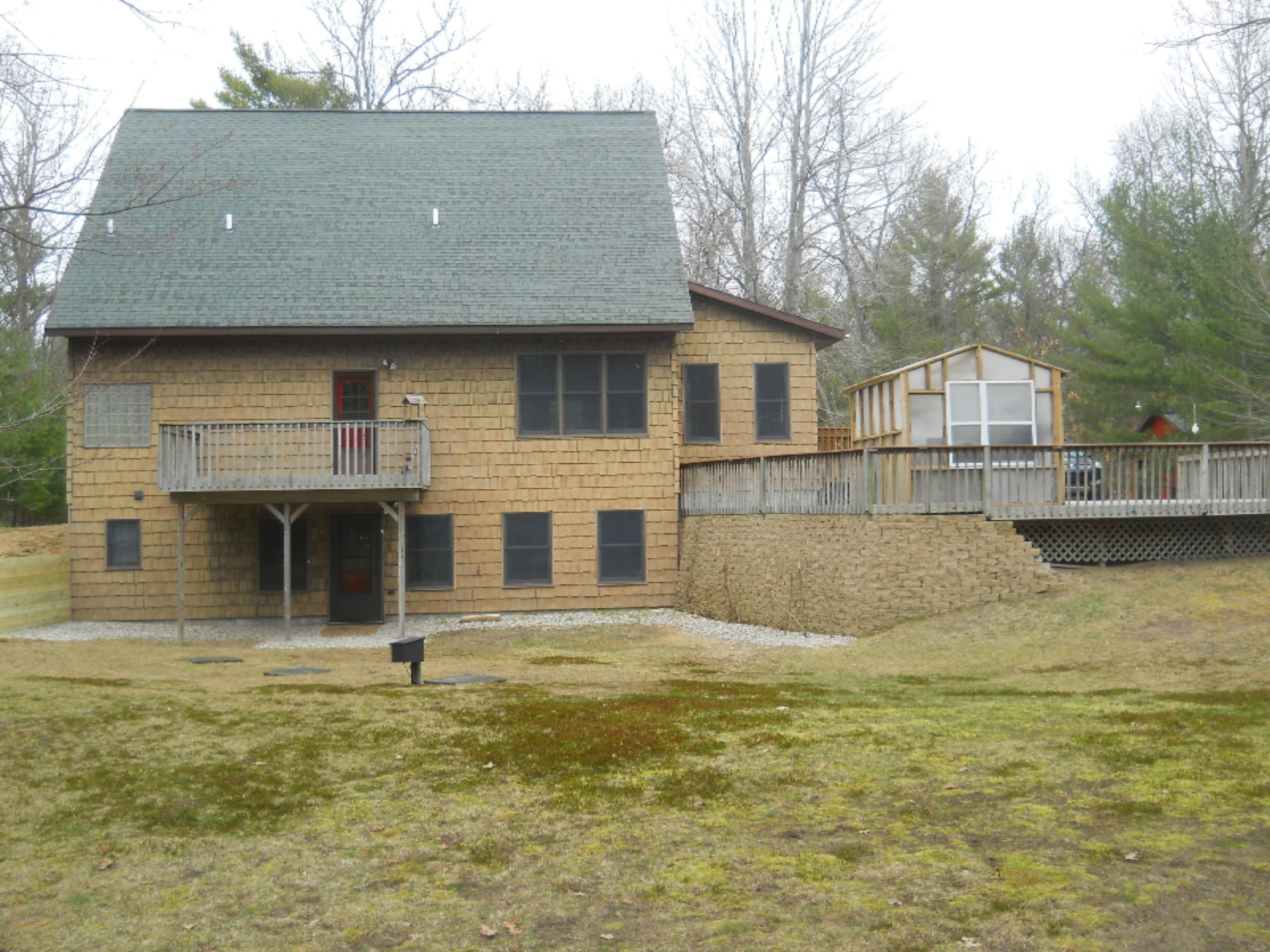 4243 West Giles Road Muskegon, MI 49445 - Photo 3 of 18 3