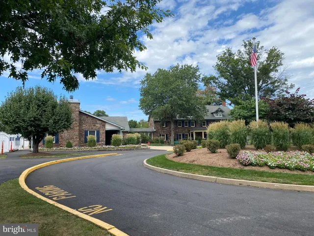 $2,000 | 2516 Society Place, Newtown, PA 18940