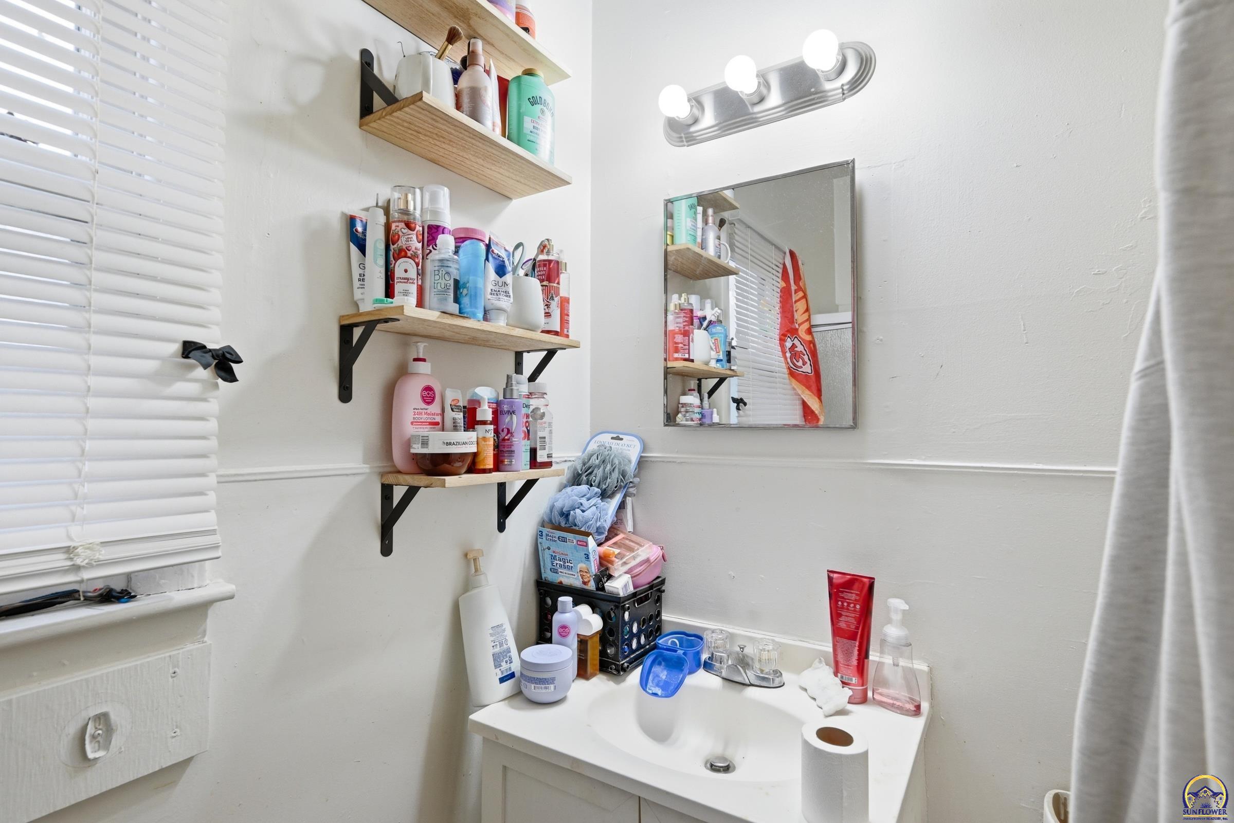 1401 Southwest Polk Street Topeka, KS 66612 - Photo 7 of 12