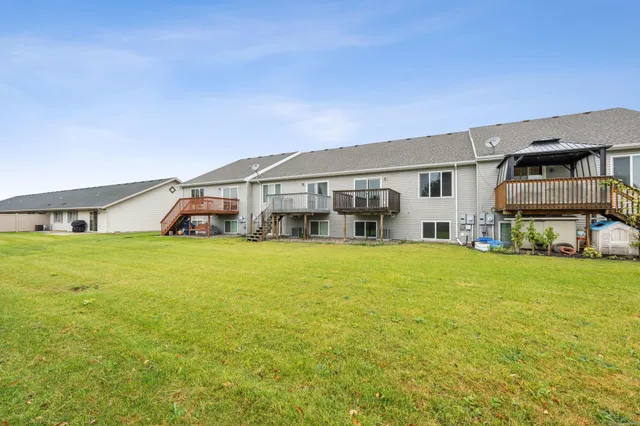 $250,000 | 1511 11th Avenue East, West Fargo, ND 58078