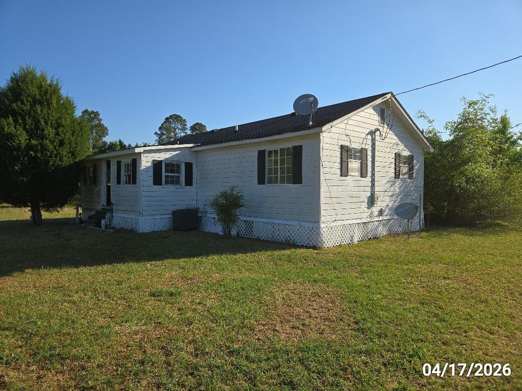 16 Leahs Loop Greeleyville, SC 29056 - Photo 4 of 20