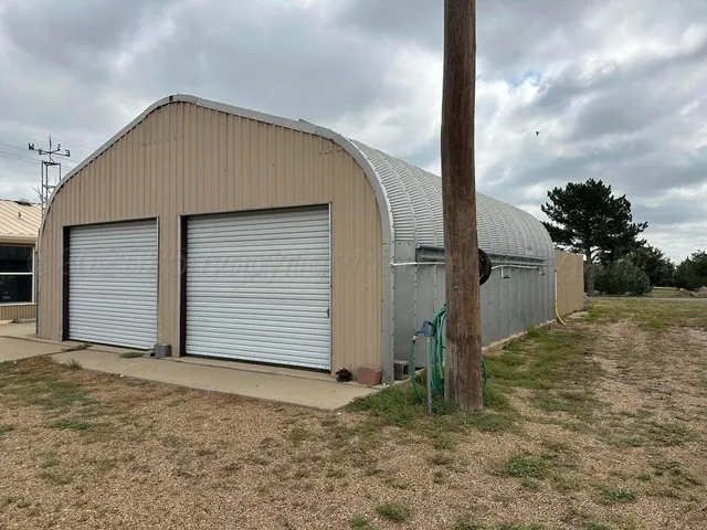a view of an entrance to house