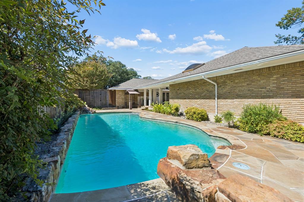 7148 Roundrock Road Dallas, TX 75248 - Photo 34 of 34 Gallery Image 34