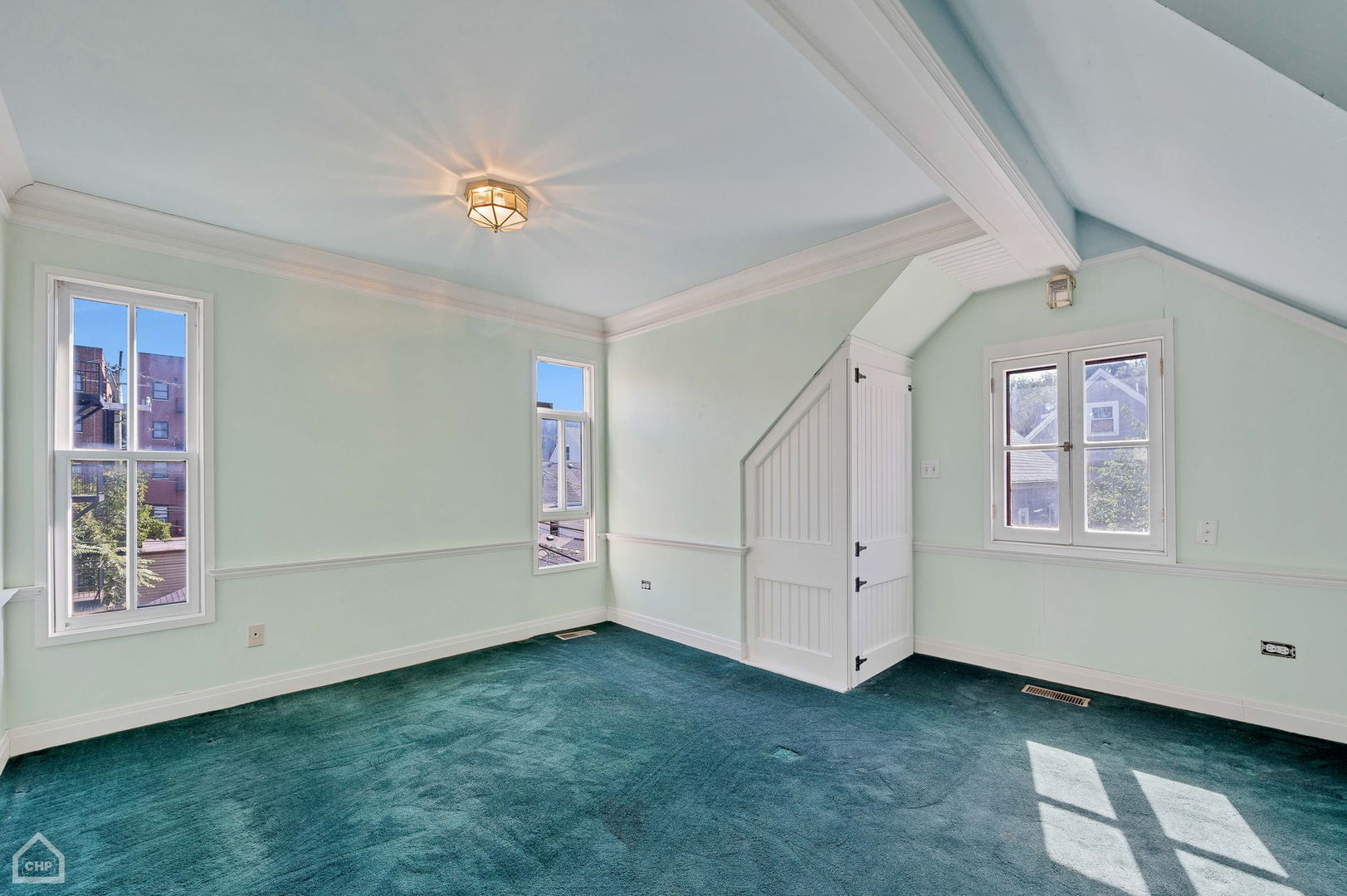 1429 West Roscoe Street Chicago, IL 60657 - Photo 52 of 65 a view of an empty room with window