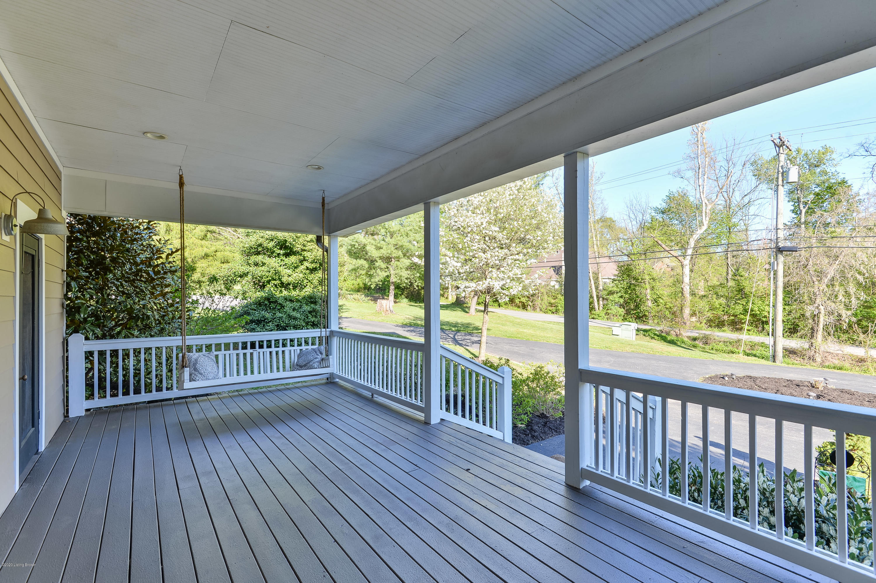 7304 Wolf Pen Branch Road Prospect, KY 40059 - Photo 7 of 61 010 - 20200421-4728