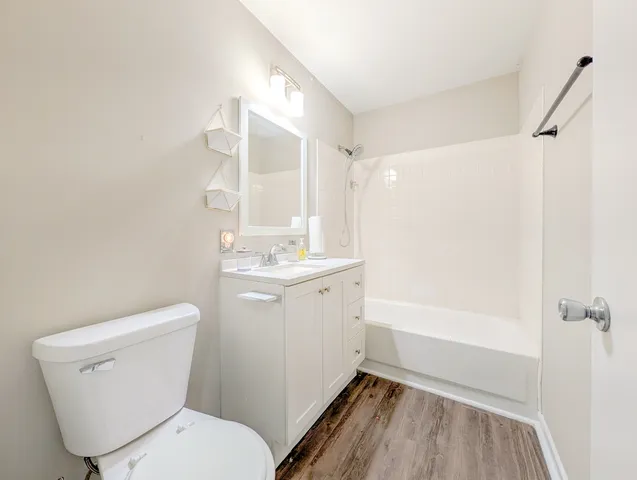 $2,937 | 8616 Hickory Avenue, Crystal Lake, IL 60014