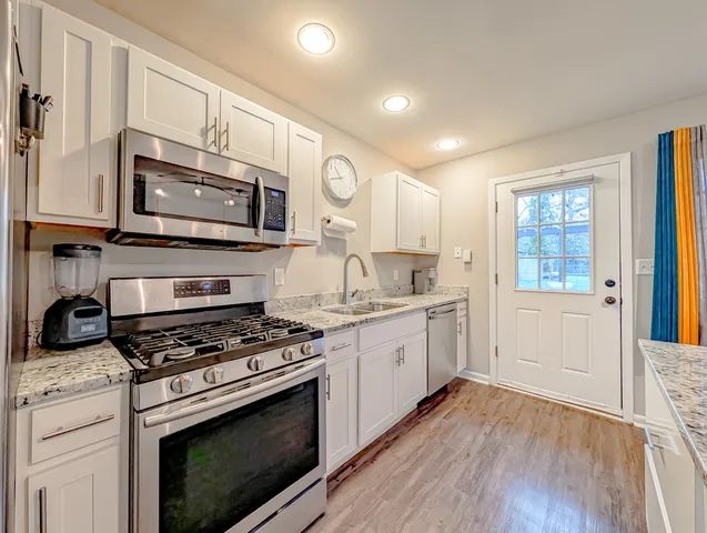 $2,937 | 8616 Hickory Avenue, Crystal Lake, IL 60014